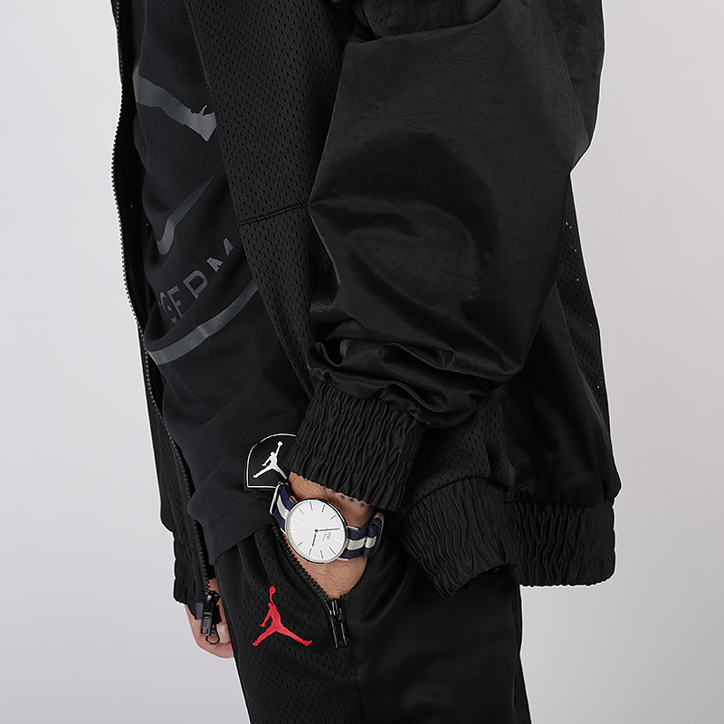 мужская черная куртка Jordan Wings Basketball Flight Suit Jacket AV1302-011 - цена, описание, фото 4